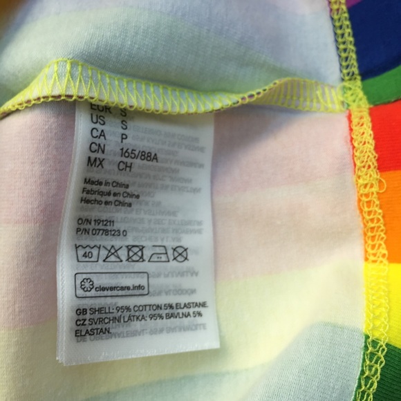 🌈 NWT H&M Rainbow Striped Crop Top.-X10. - Picture 5 of 8